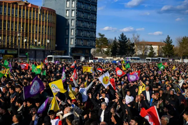 Dem Mitingi